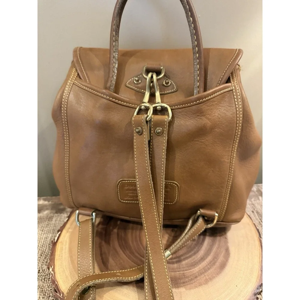 Vintage Dooney & Bourke 1999 Canyon Glove Honey Tan Leather Tassel Backpack